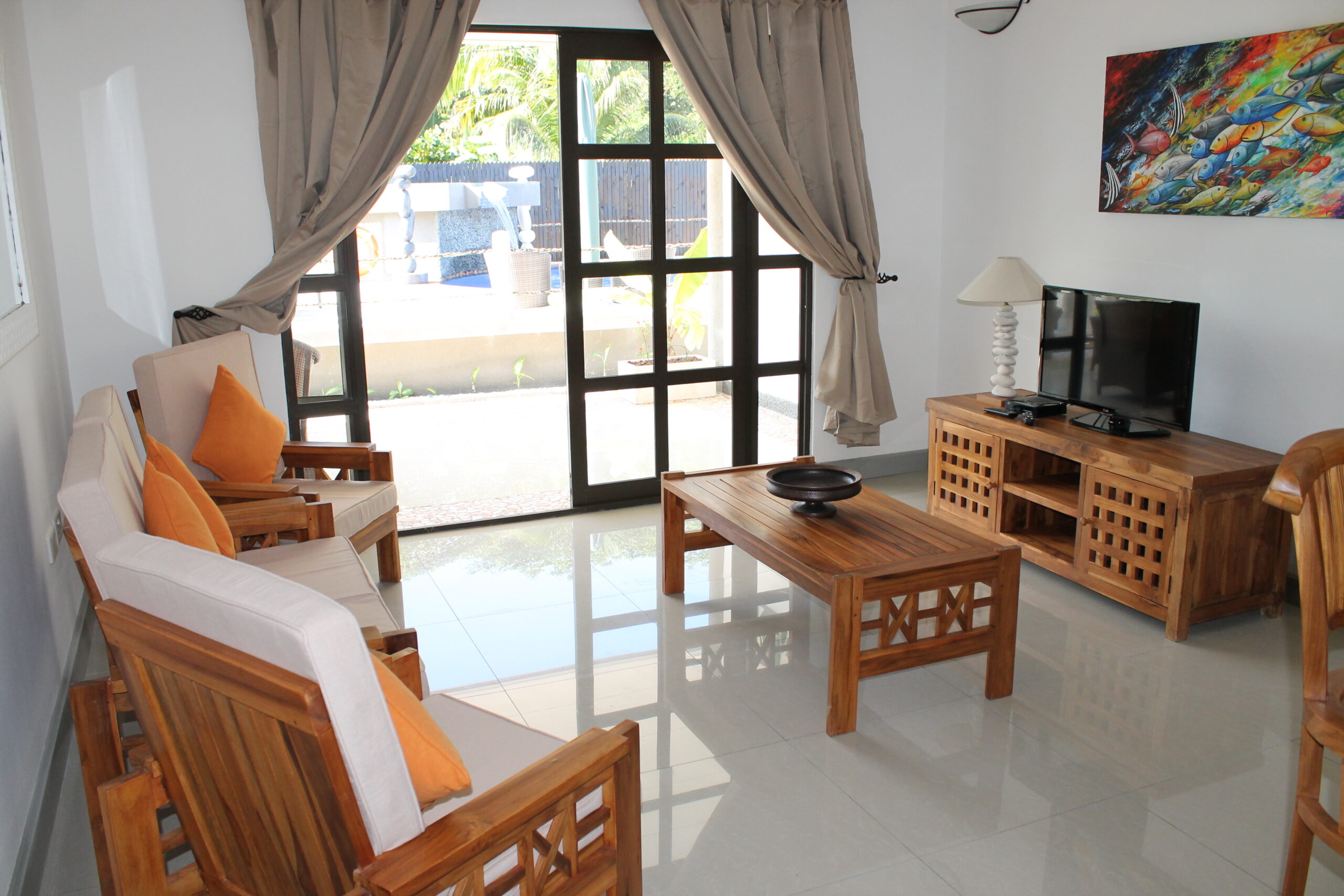 CABANES-DES-ANGES-SALON