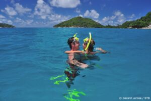 Eaux turquoises des Seychelles