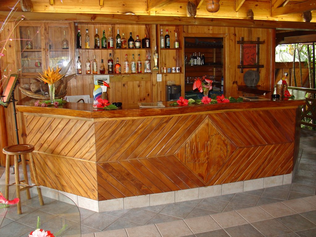 LE-JARDINS-DE-PALMES-BAR-1024x768