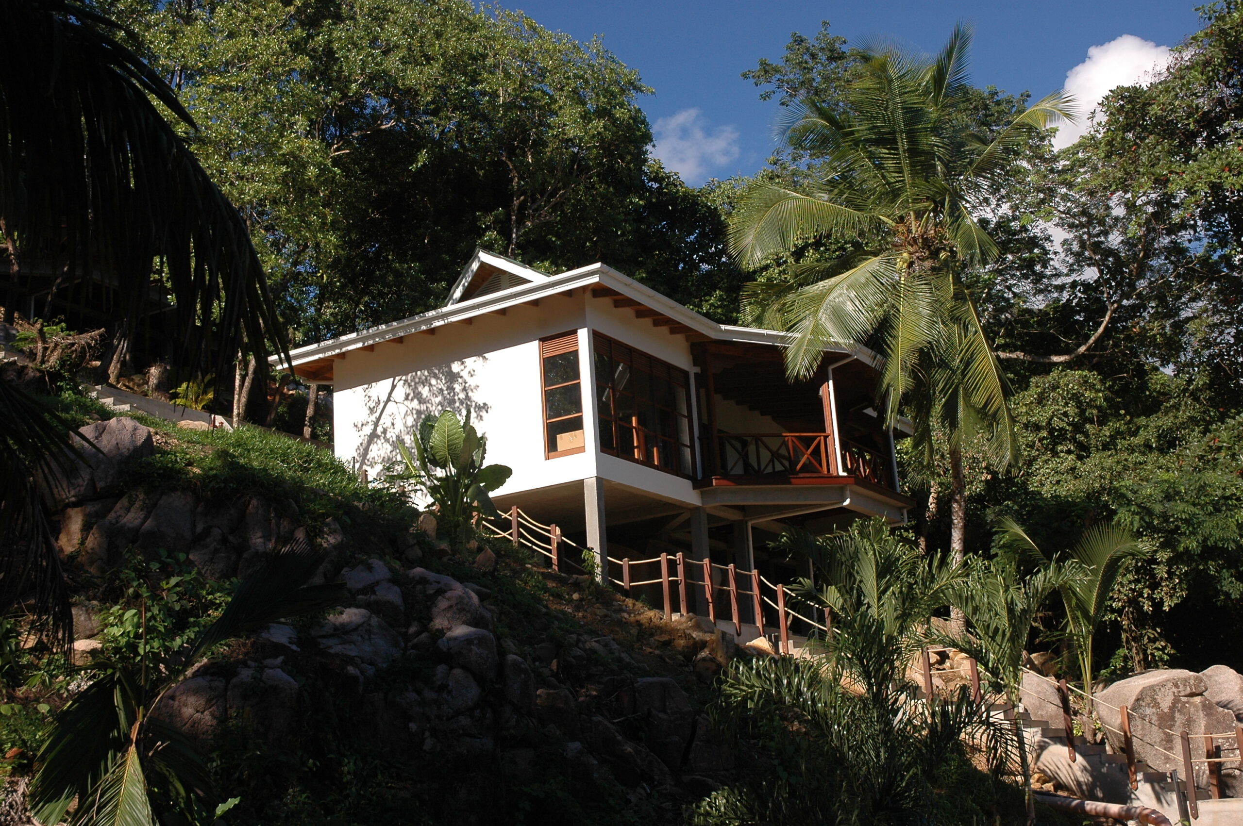 VILLA-DE-JARDIN-EXTERIEUR