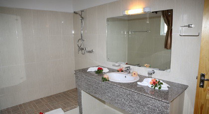 VILLA-VEUVE-SALLE-DE-BAIN