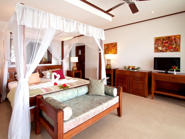 beach-front-la-reserve-