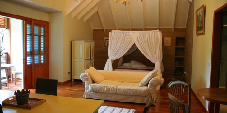 demeure-capmacon-chambre