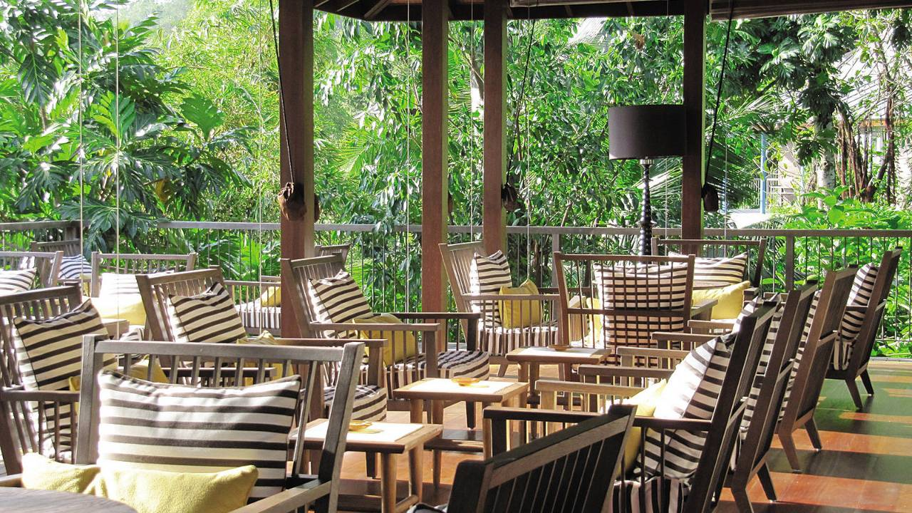 FOUR-SEASON-RESTAURANT