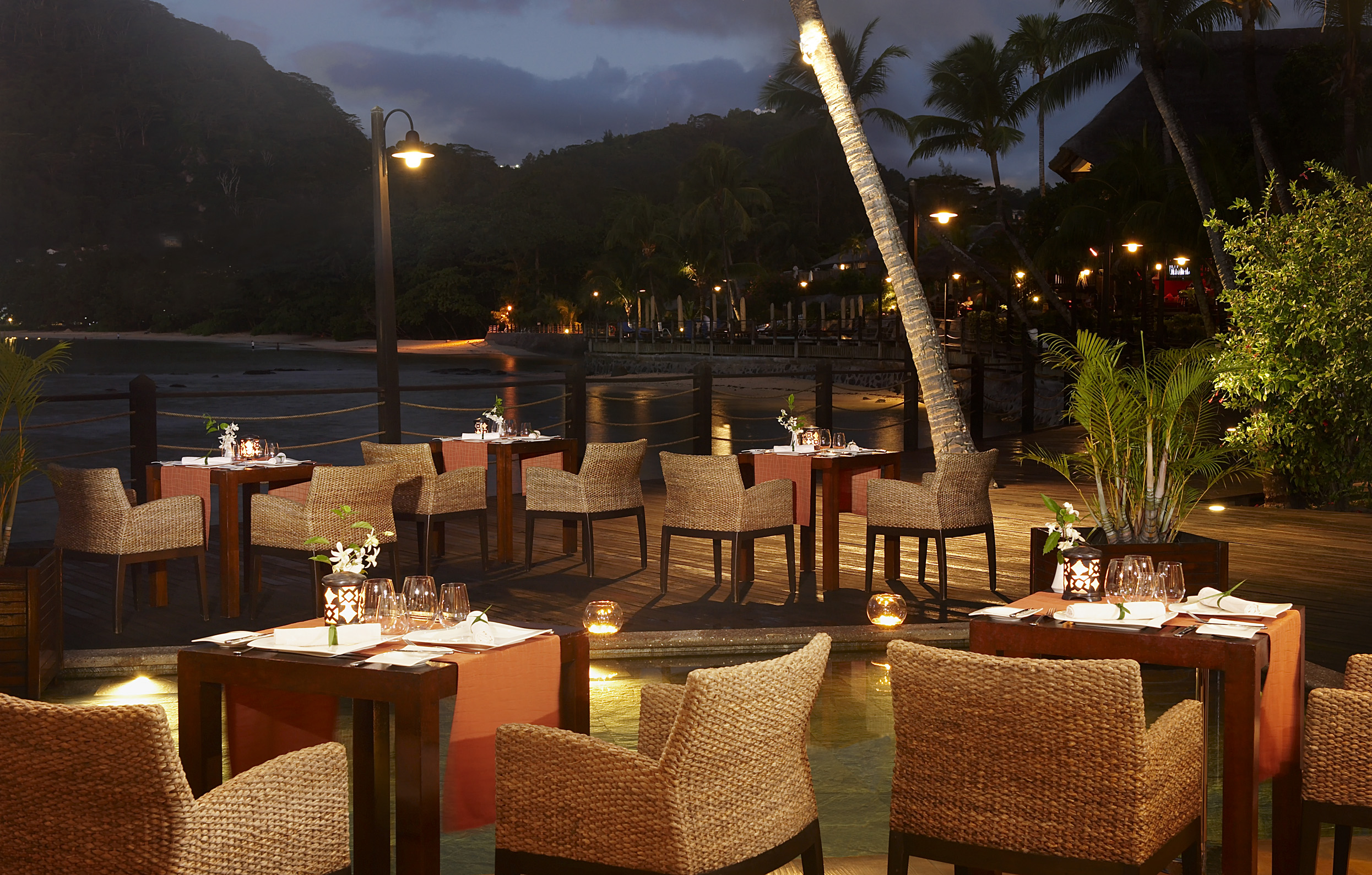 COPYRIGHT ERIC CUVILLIER PARIS 2008